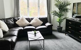 Levenside Holiday Apartment, Balloch, Loch Lomond